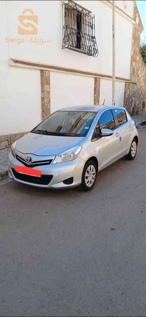 تويوتا Yaris 2013 20 سعيدة