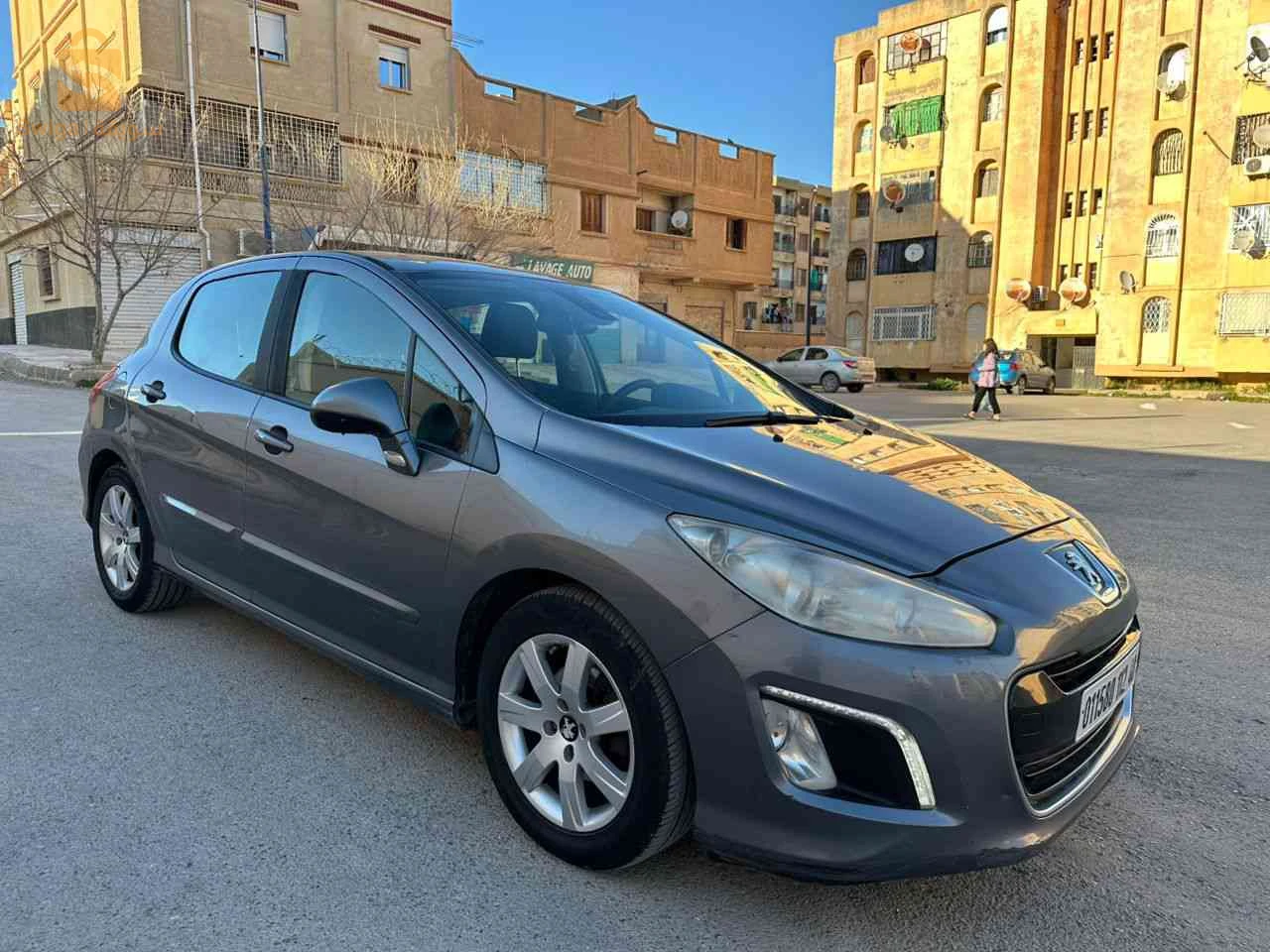 بيجو 308 2012 40 خنشلة
