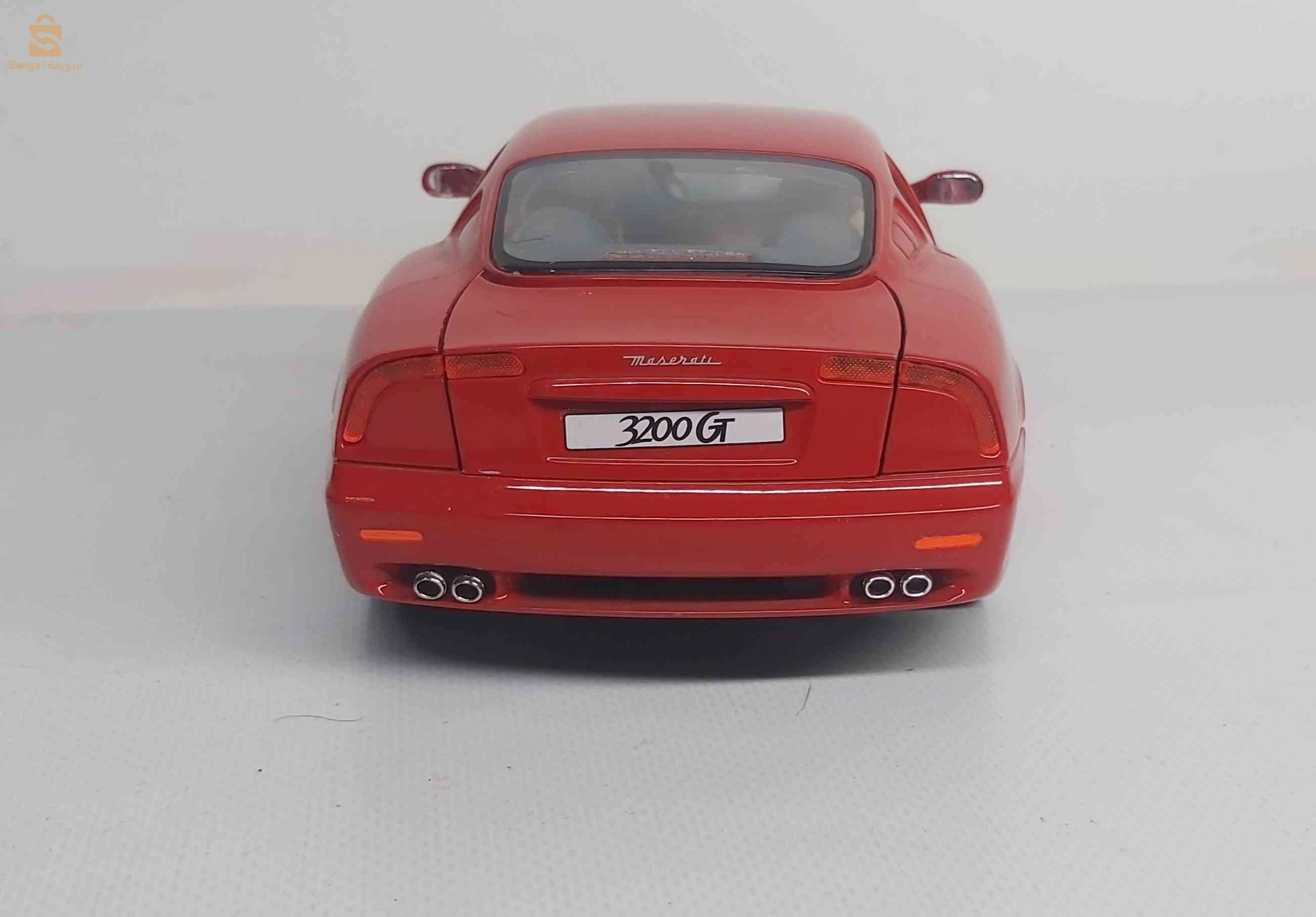 voiture miniature maseratti 3200gt 1/18 burago manque far avant