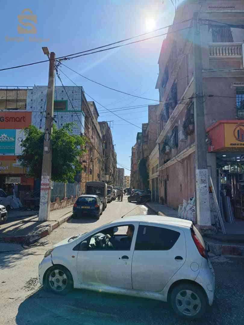 فيلا تيجارية الحميز للبيع