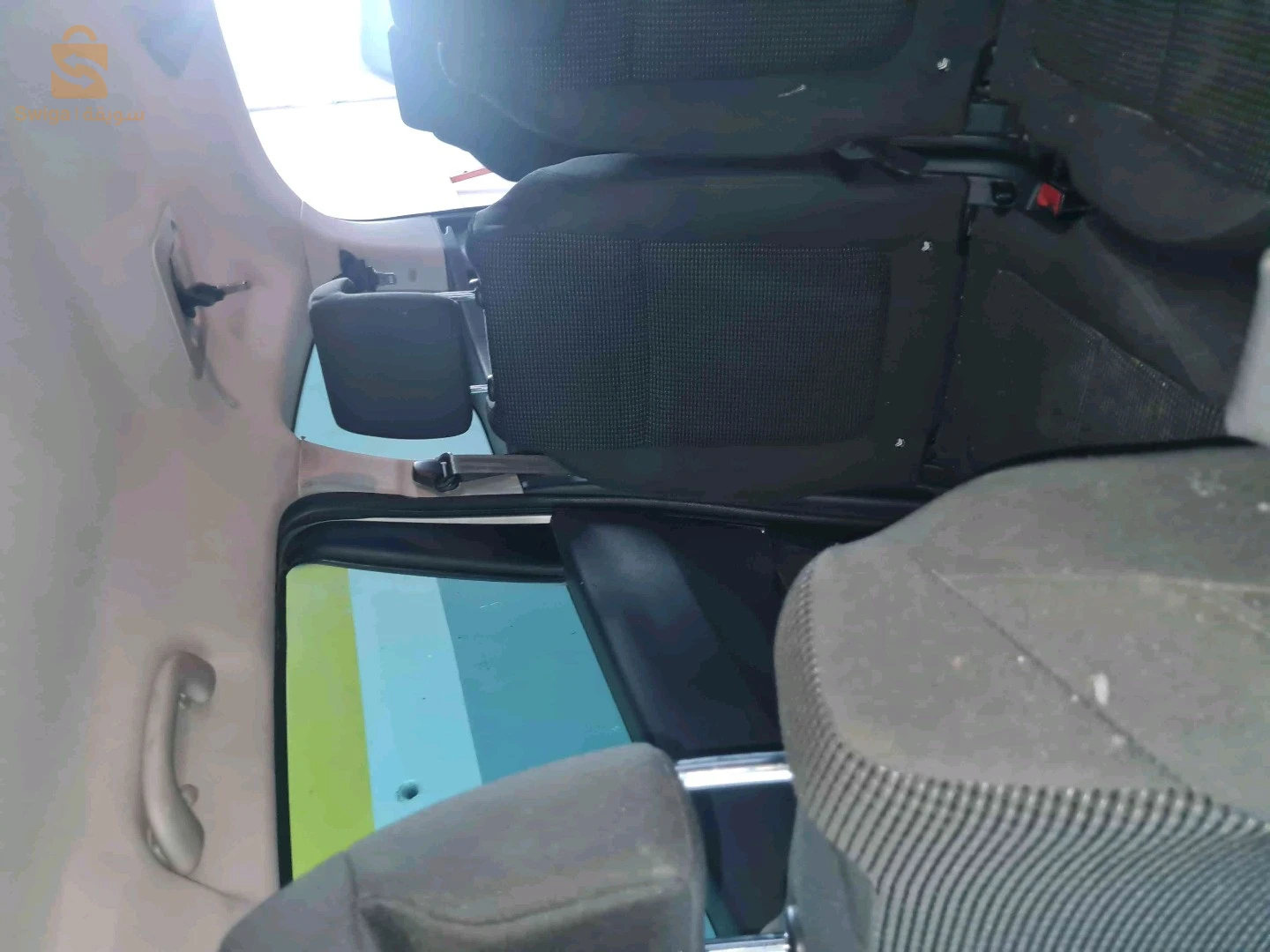 Peugeot 5008 2013 27 MOSTAGANEM