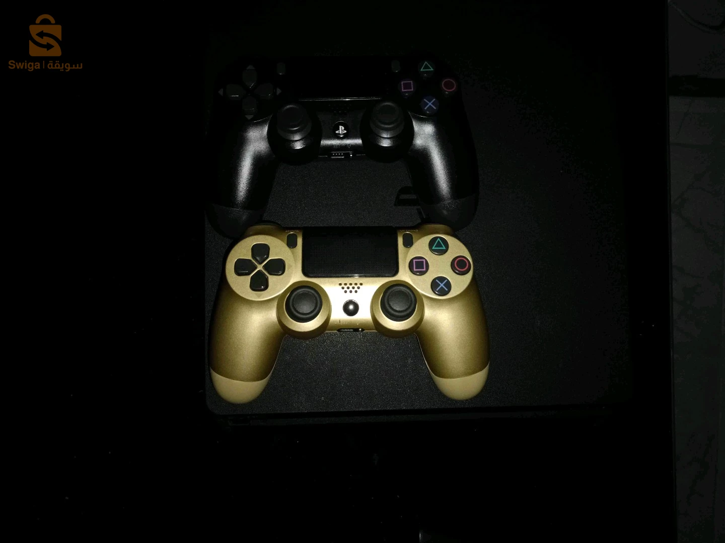 PlayStation 4 slim flaché