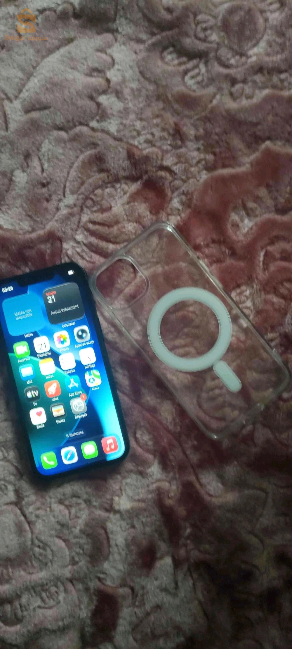 IPhone 14 bleu nuit