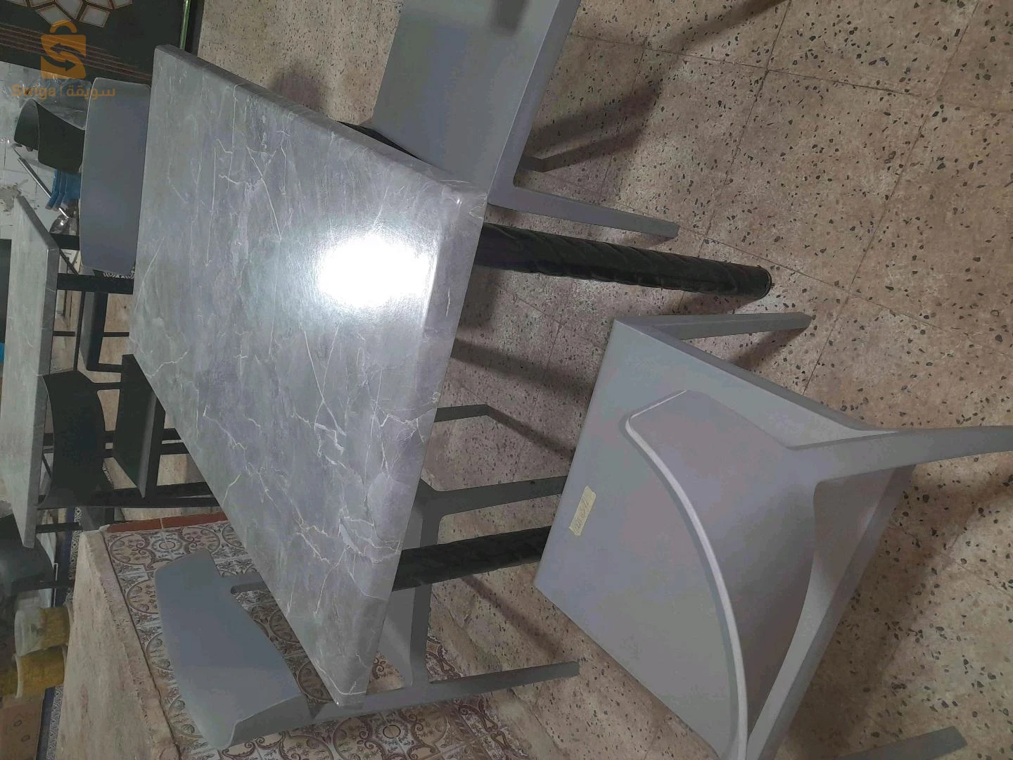 للبيع