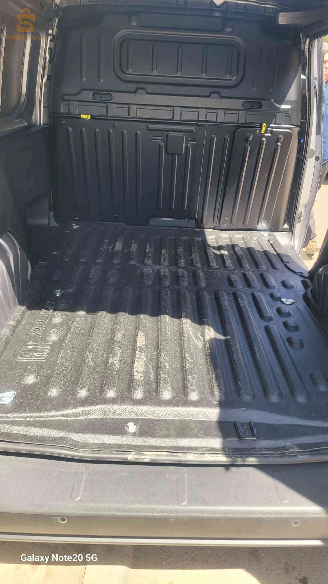 transport et livraison des colliers et déménagement