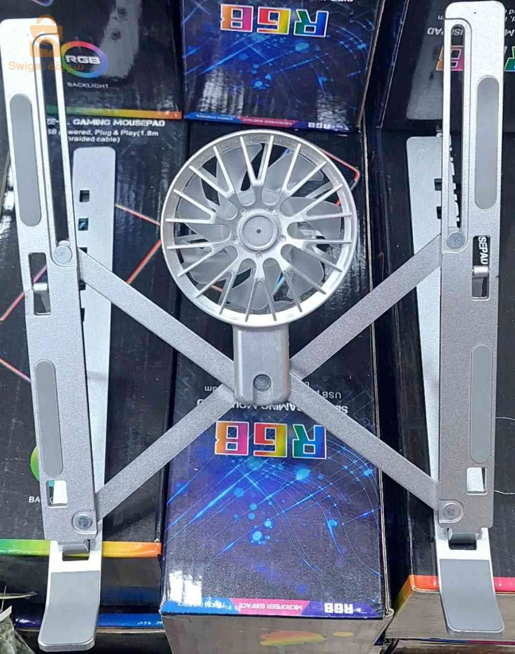 Support Pc avec ventilateur