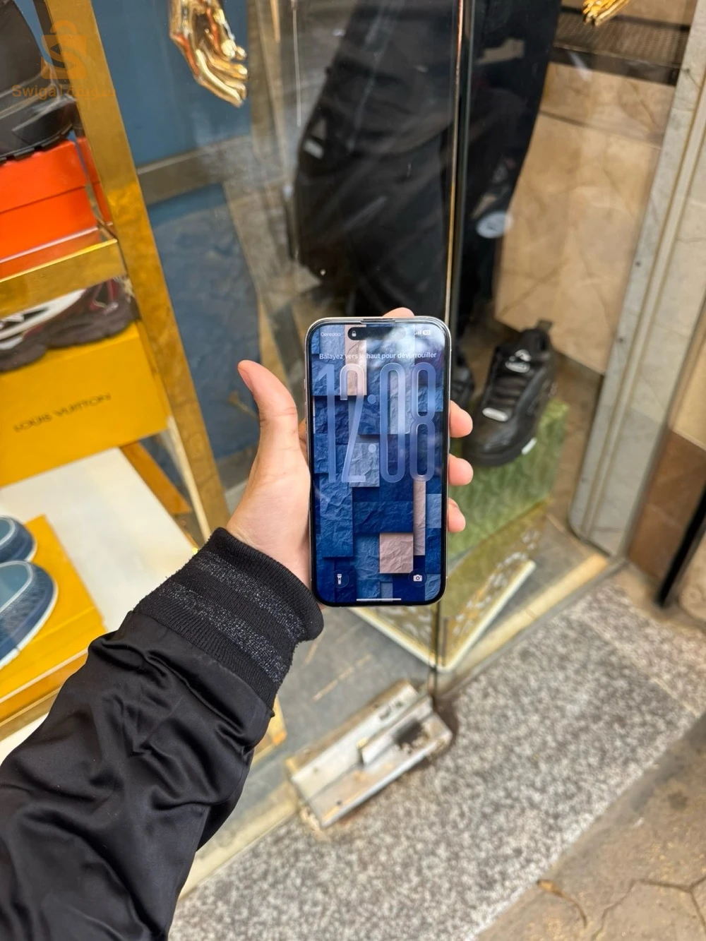 iphone 15 pro état 10/10 produit européen CE