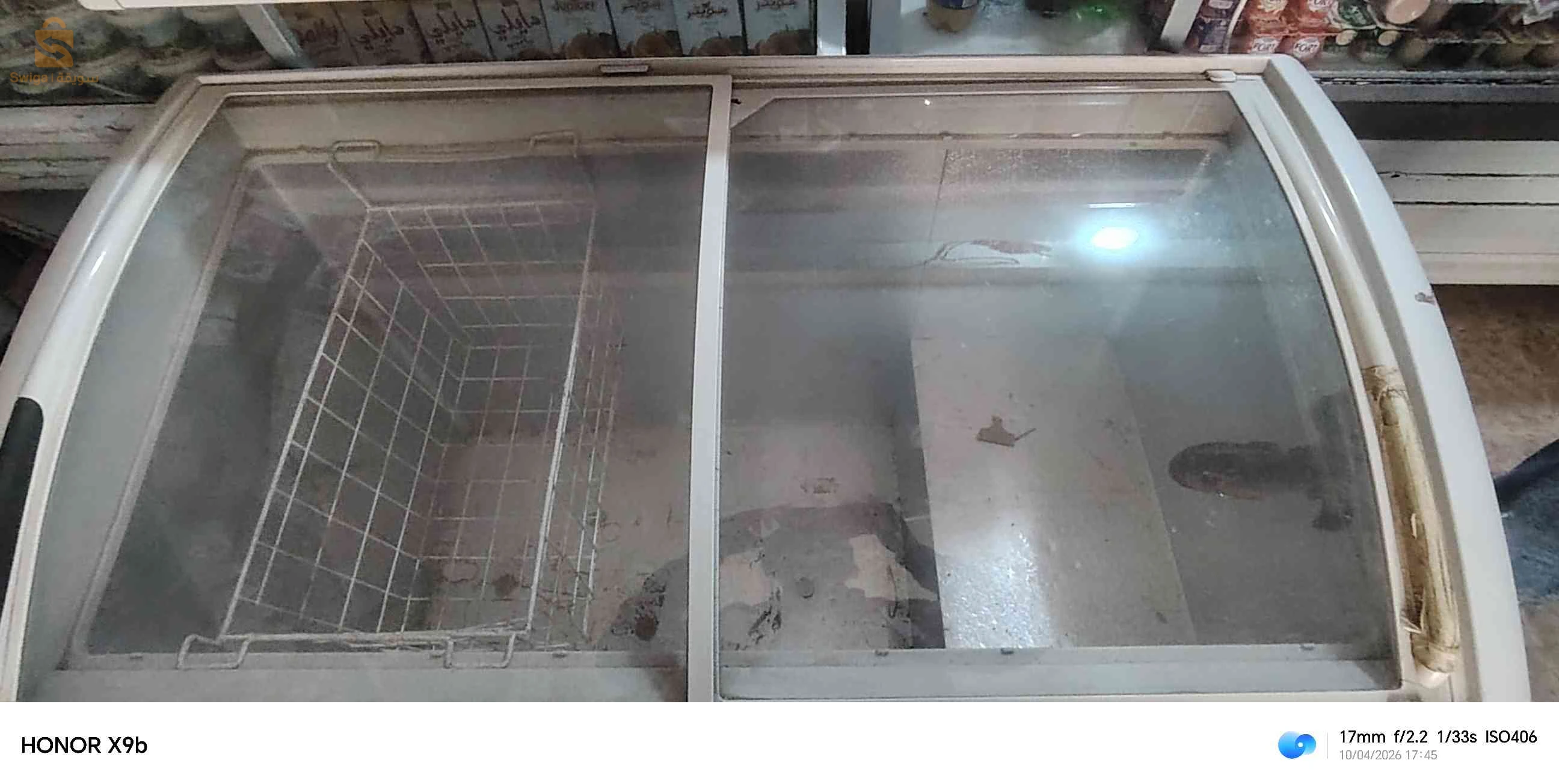 2 frigo comptoir
1/. 2 mètre
2/. 1.5 mètre
3/ conjulateur freeze 1.50m