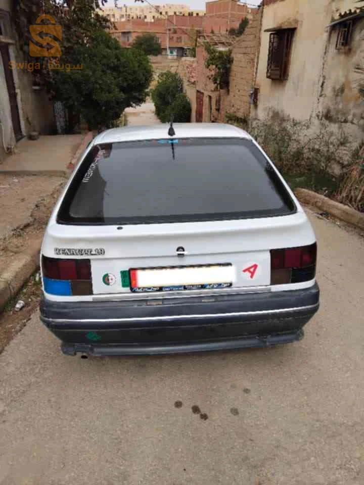 رينو R 19 1990 38 تيسمسيلت