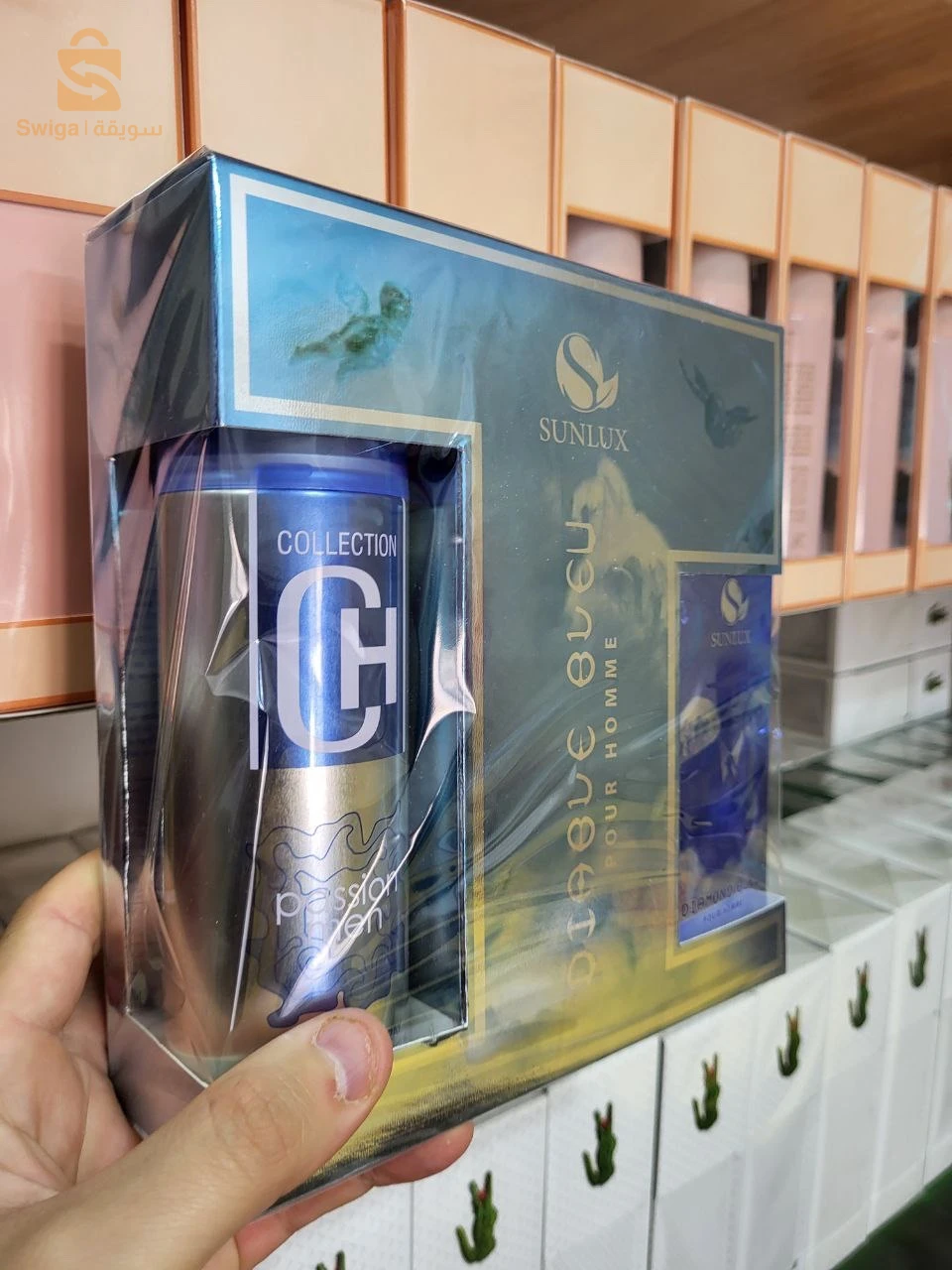 عطور رجال و نساء
