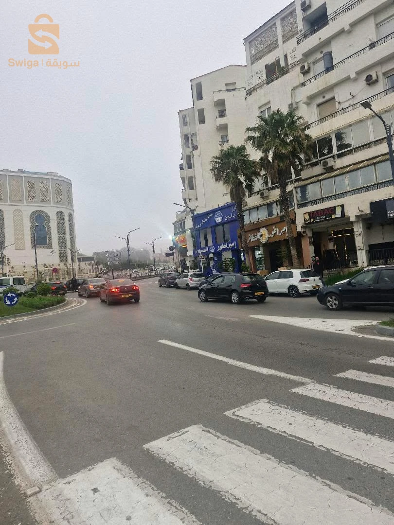 locale alouer محل للكراء عين الله دالي براهيم مقابل وزارة السكن والعمران دالي ابراهيم عين الله