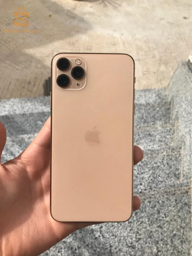 IPhone 11 Pro Max gold 2 Puces