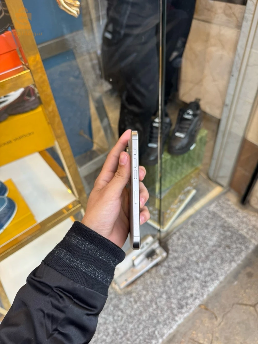 iphone 15 pro état 10/10 produit européen CE