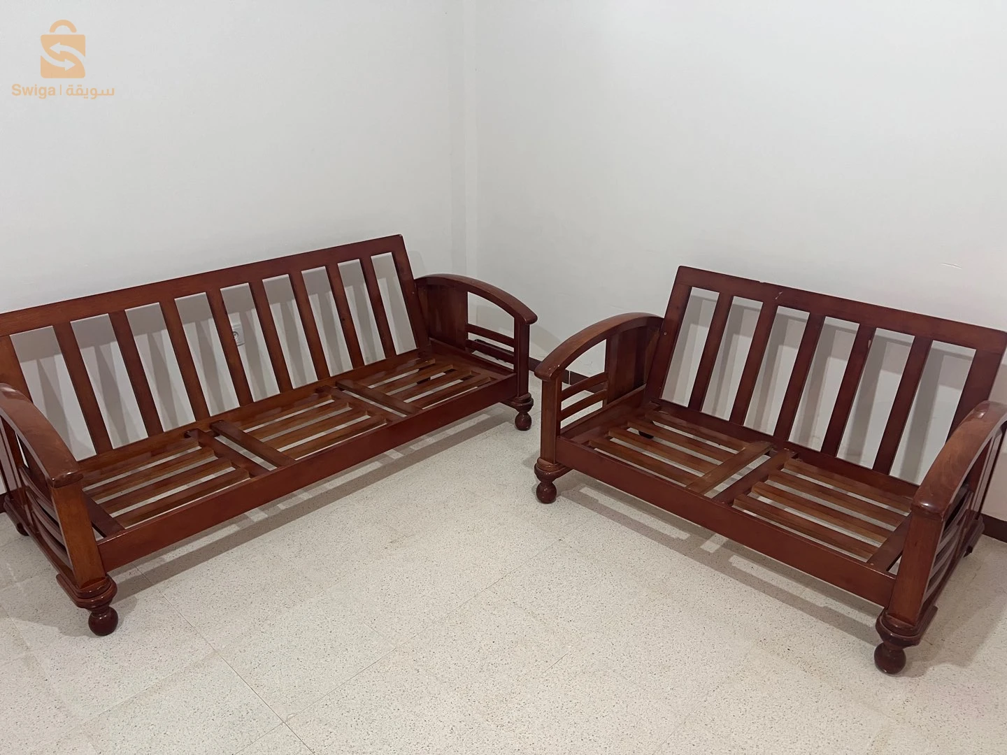 Deux fauteuils salons