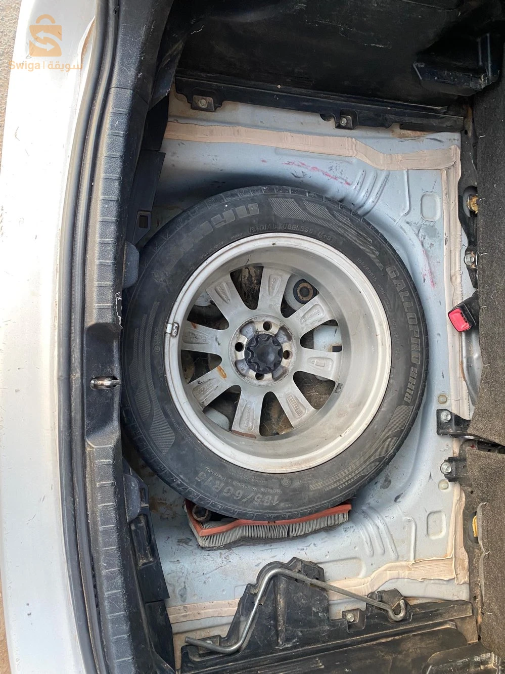تويوتا Yaris 2012 1  ادرار