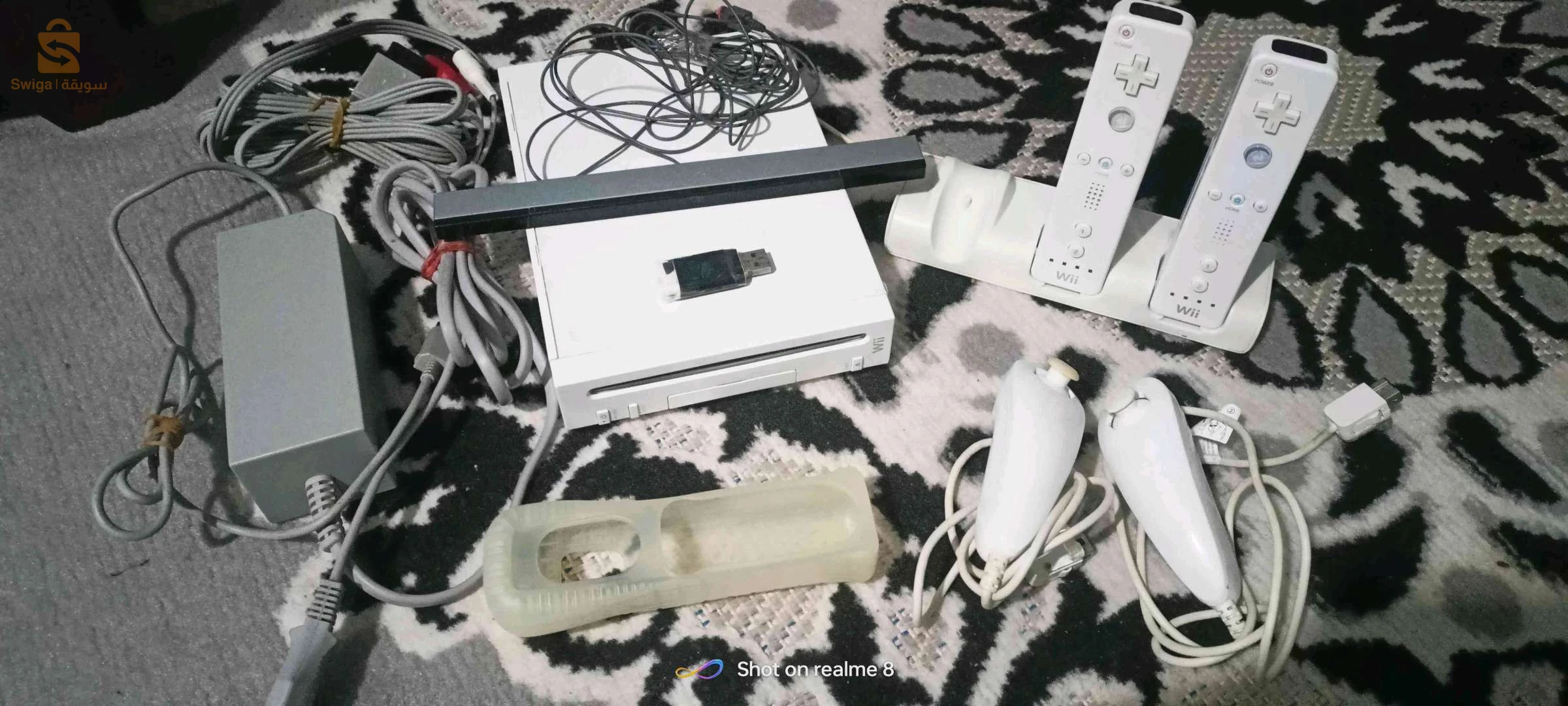 Nintendo wii flaché 2 manette originale plus station de charge