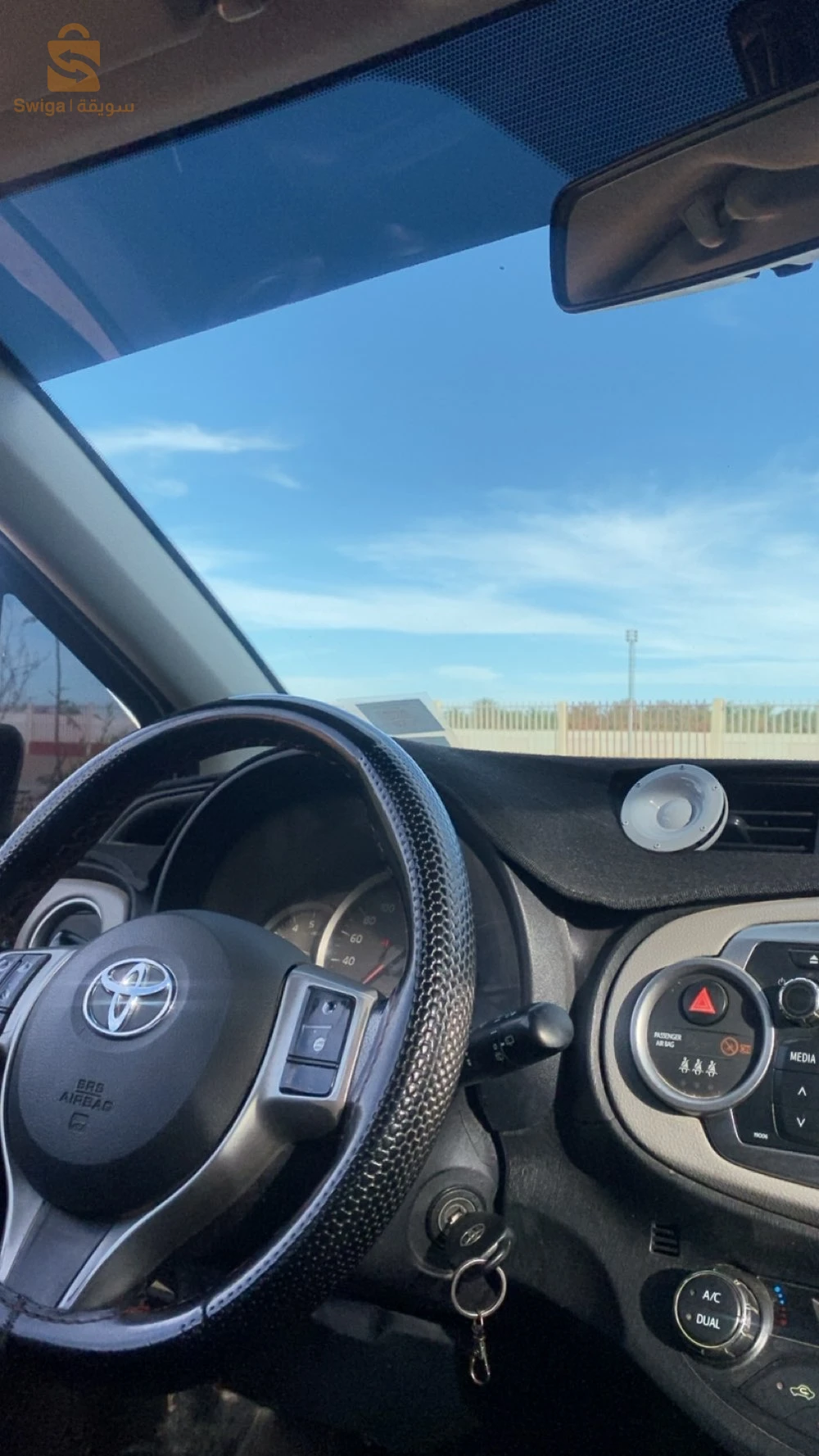 تويوتا Yaris 2012 1  ادرار