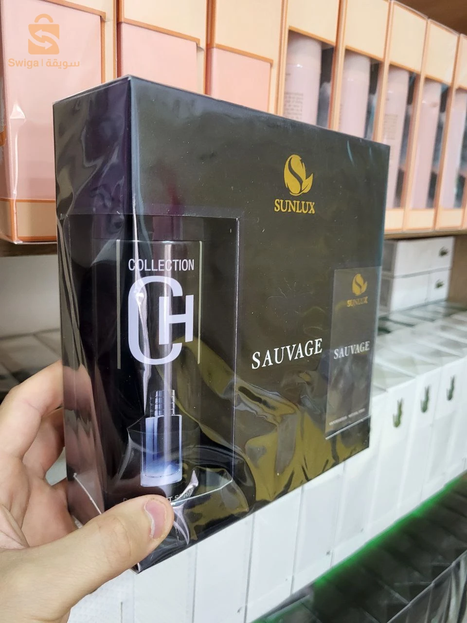 عطور رجال و نساء