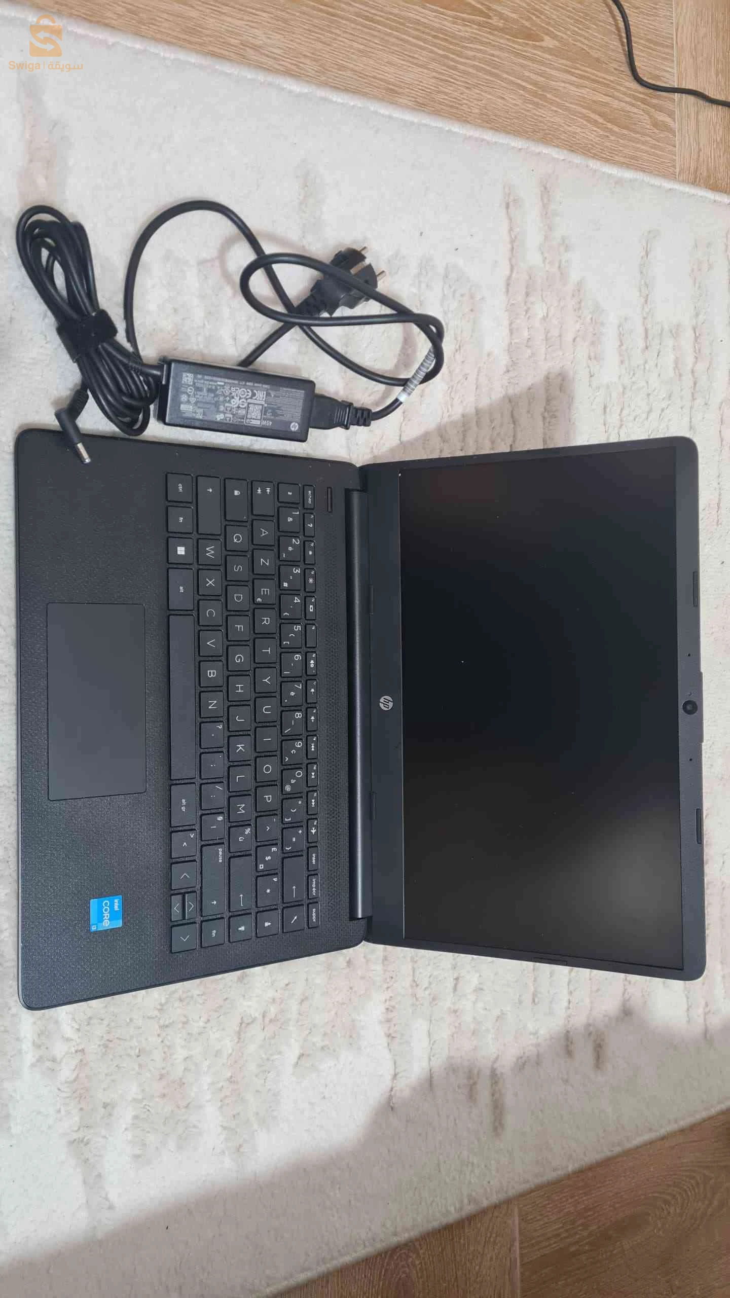 HP  Laptop 14s-SSD  i3