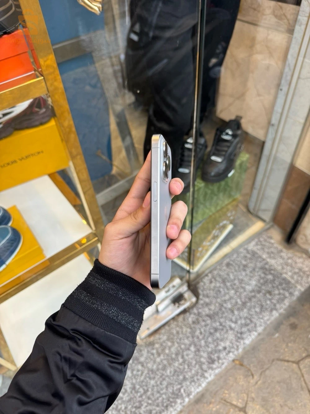iphone 15 pro état 10/10 produit européen CE