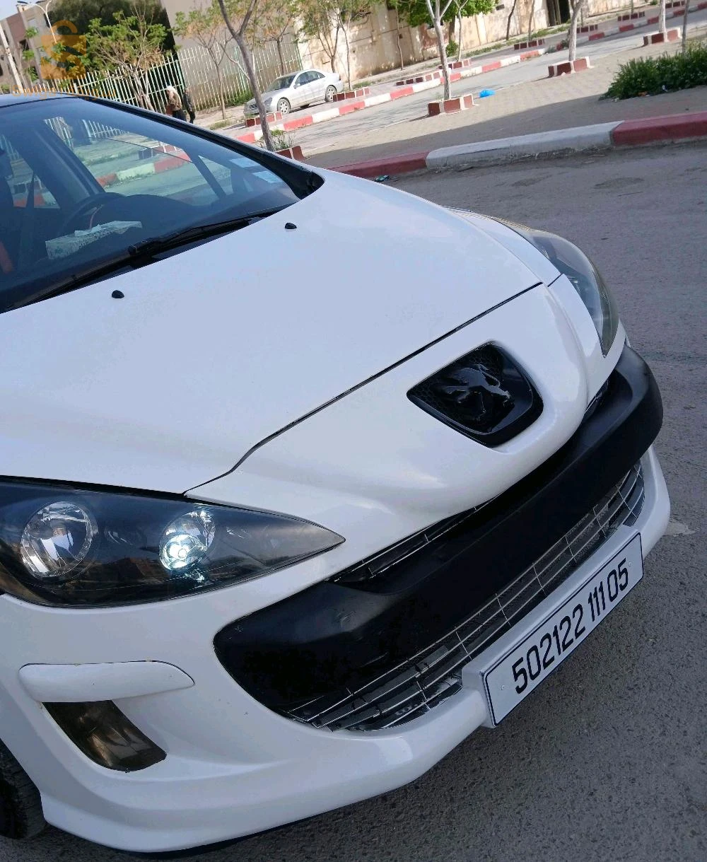 بيجو 308 2011 5 باتنة