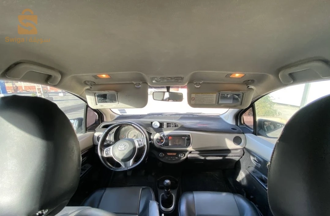 تويوتا Yaris 2012 1  ادرار