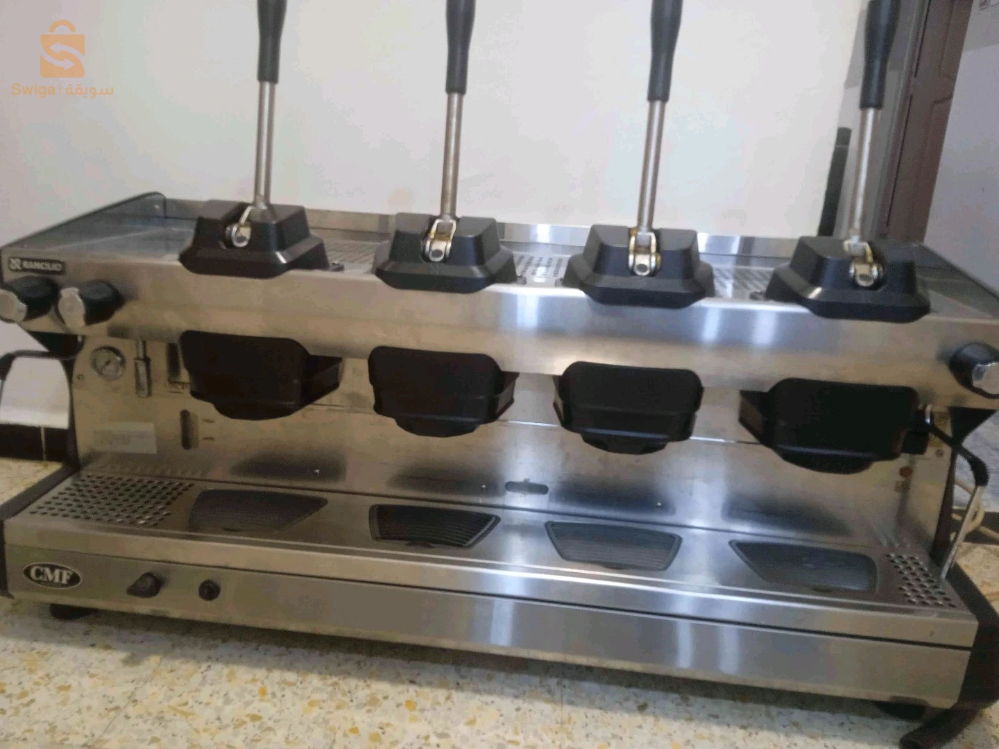 بيع آلة مقهى