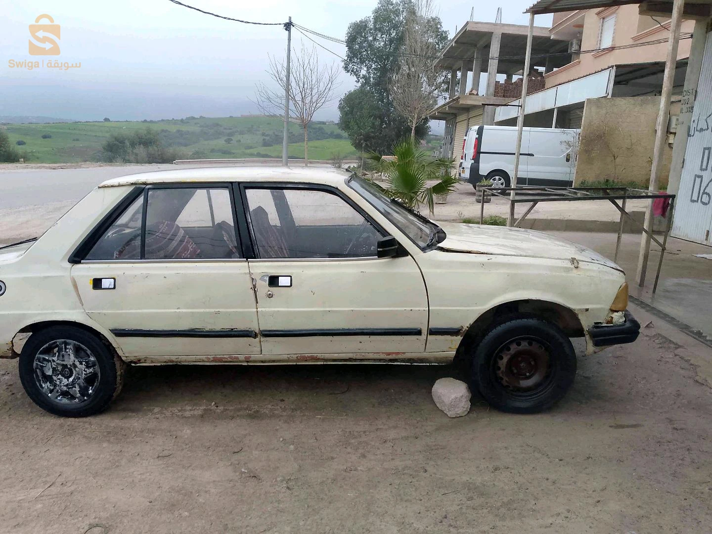 بيجو 305 1986 35 بومرداس