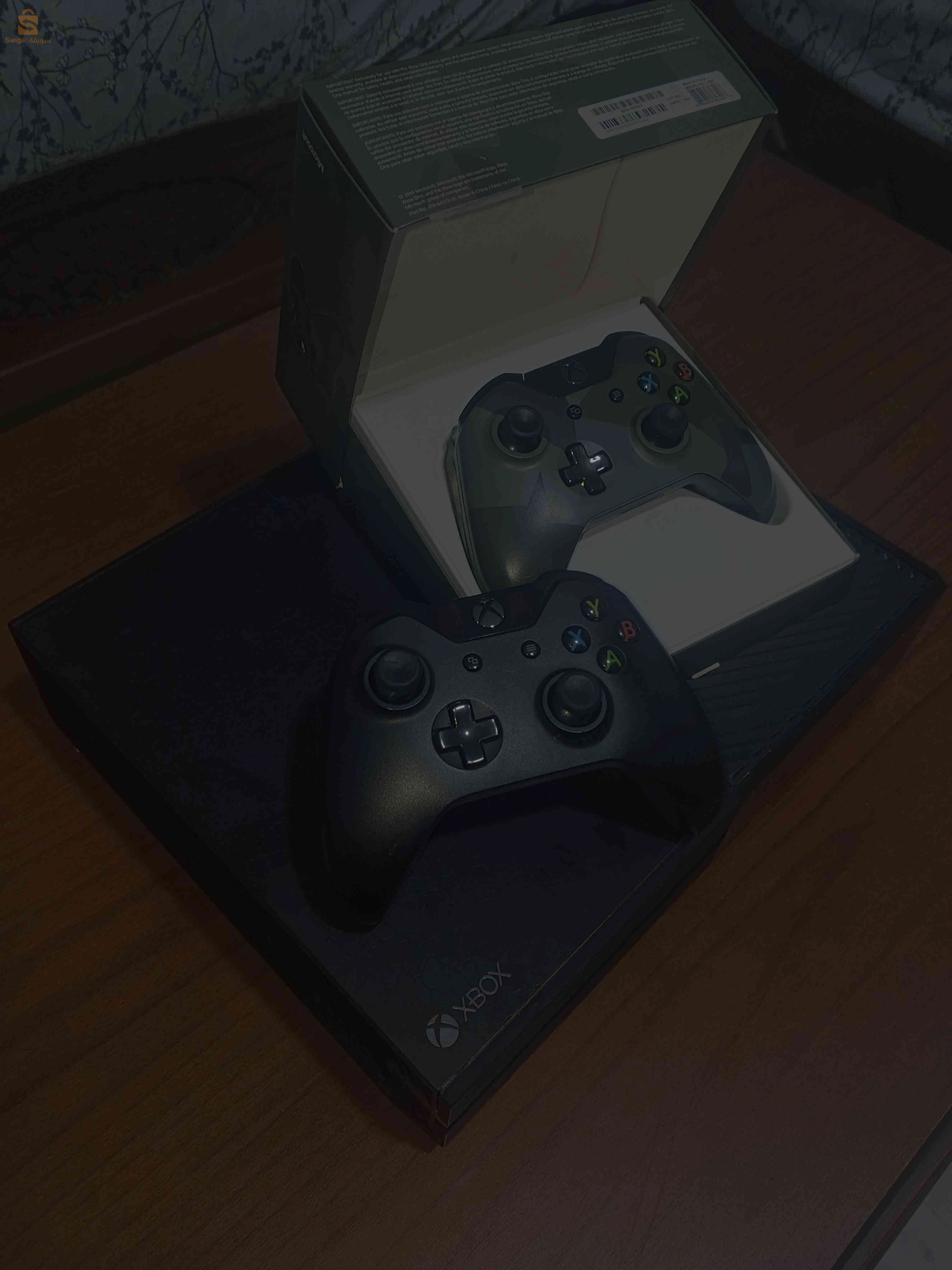 Xbox One 500GB + 2 Manettes Originales