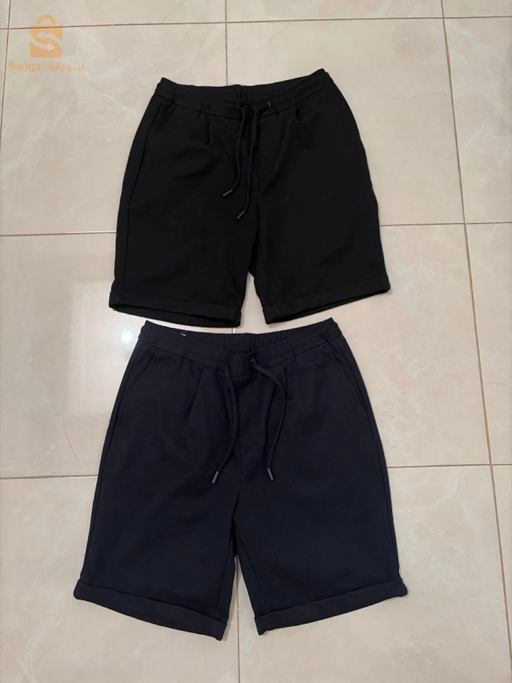 2 short à vendre