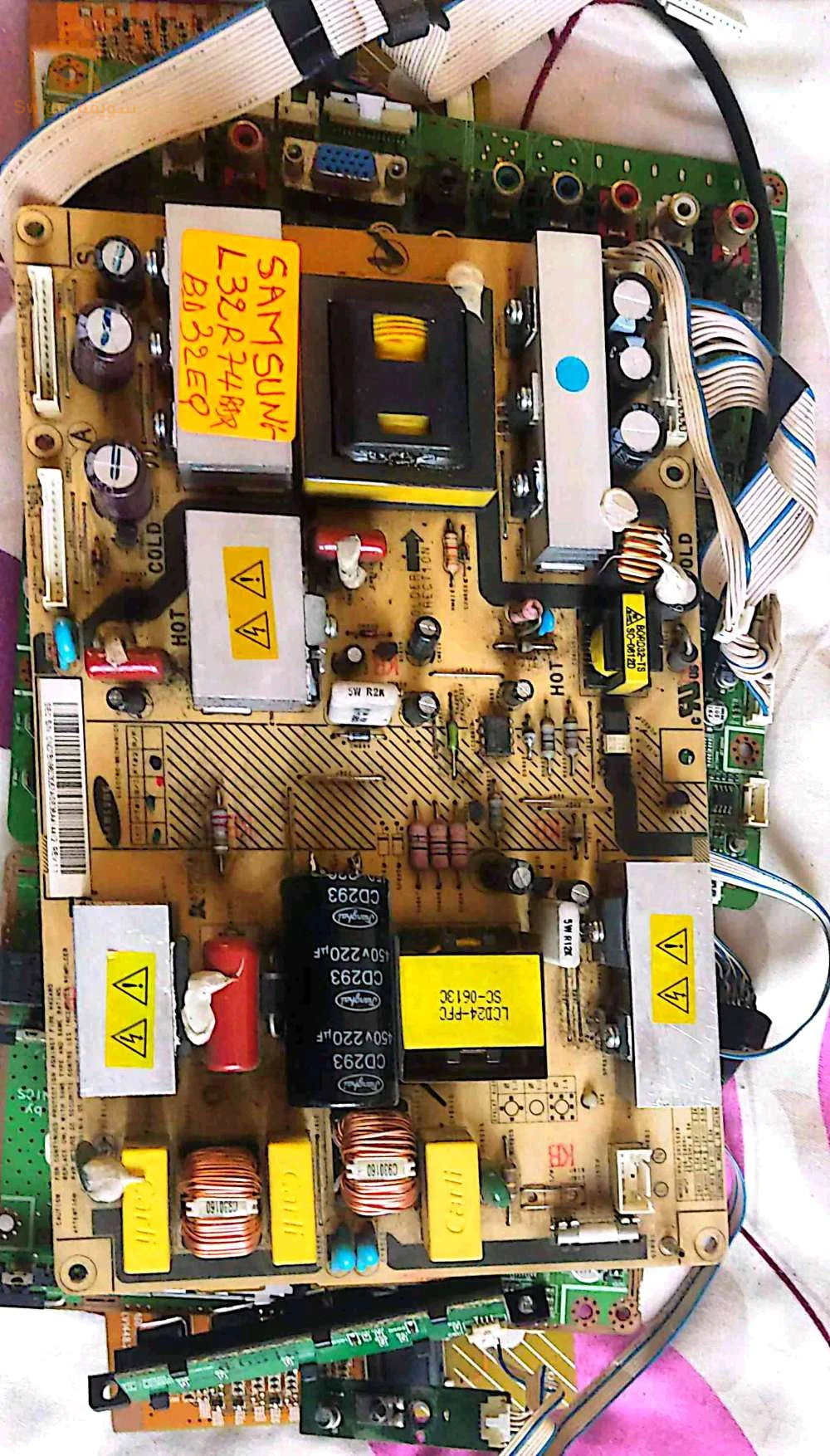 carte mère avec alimentation de tv