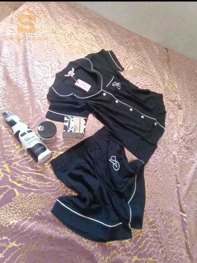 ملابس نسائية