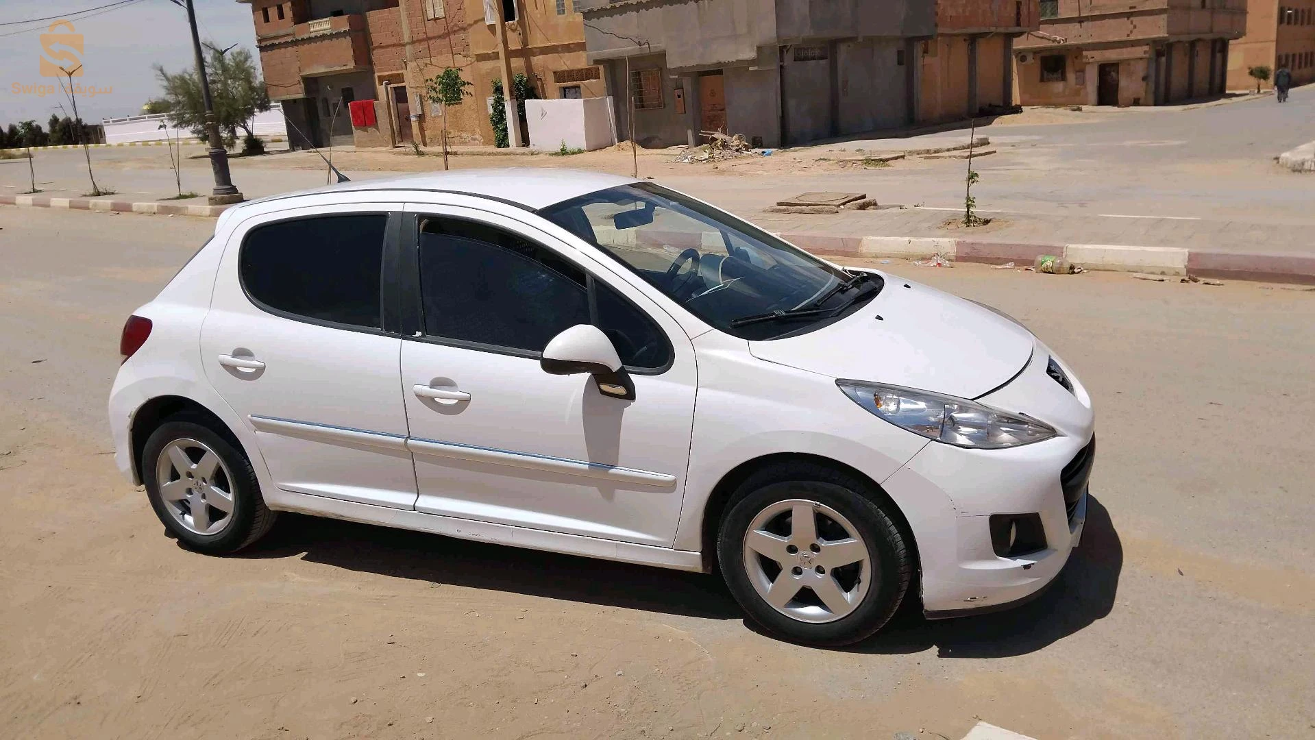 Peugeot 207 2012 3 LAGHOUAT