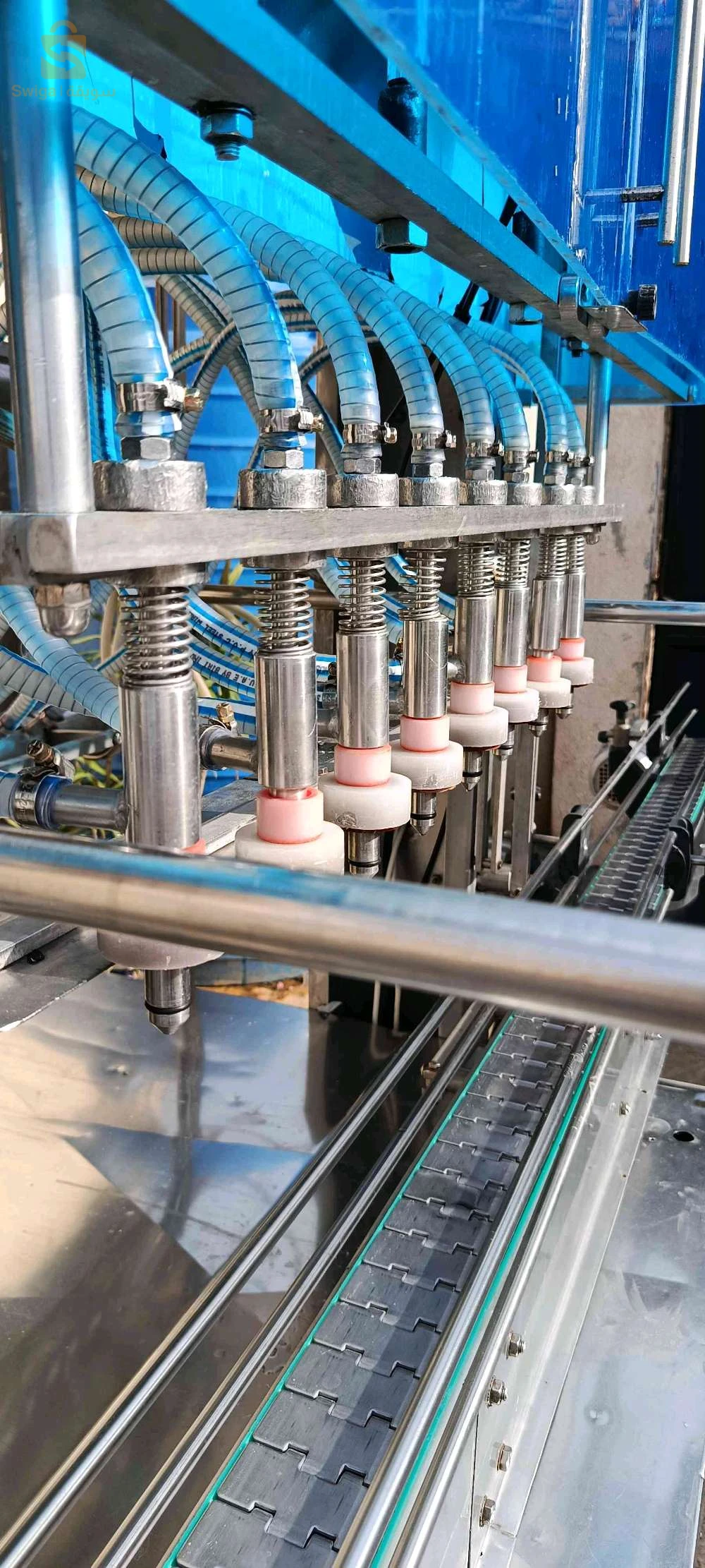 Remplisseuse semi automatic produit alimentaire 8 bec