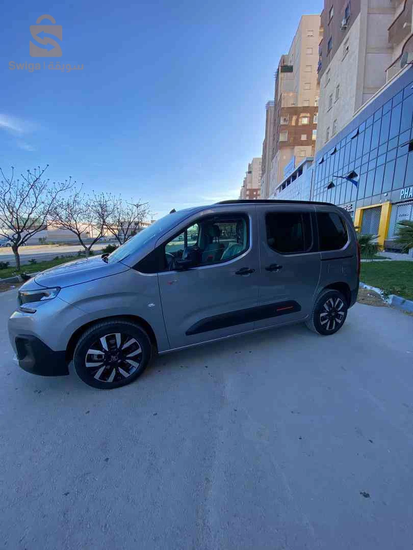 ستروين Berlingo 2025 5 باتنة
