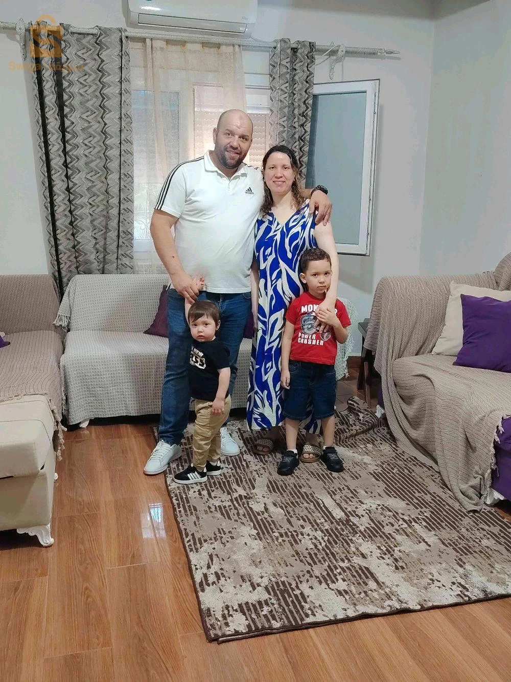 شقة للبيع F 3  مساحة 78 متر الطابق 3 عندها وجهتين مع الطريق الرئيسي واد الوحش عمارة بن كنيو مع جميع الوثائق الملكية دفتر عقاري شهادة المطابقة للاستفسار 0662222428