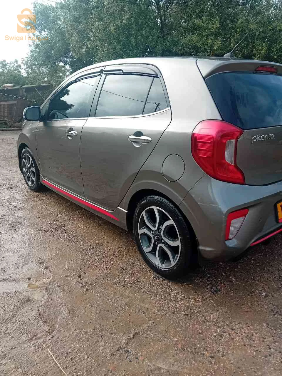 كيا Picanto البويرة