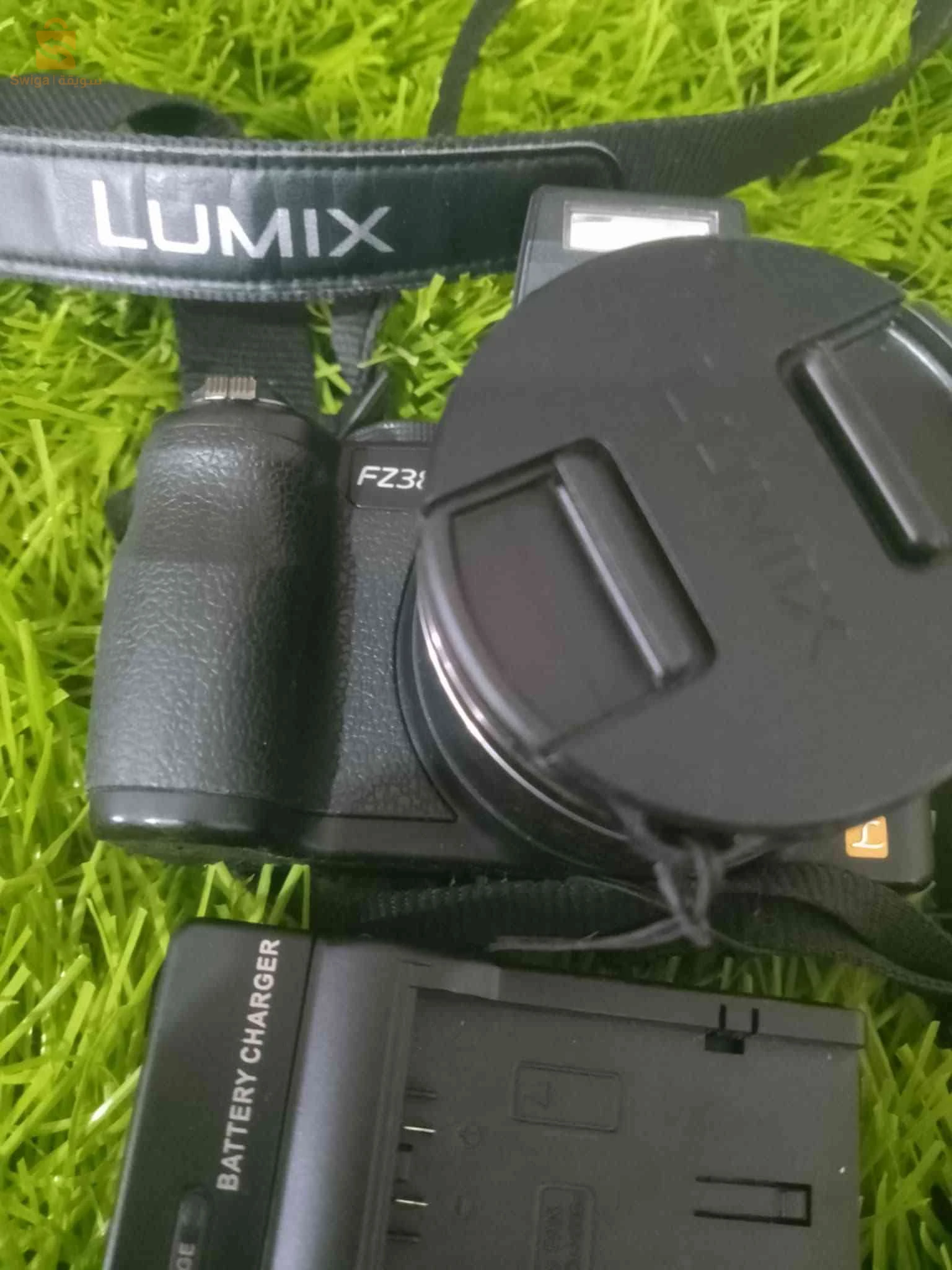 كاميرا lumix fz38.
كاميرا نقية وجديدة 9.5/10
يجي معاها شارجور اوريجينال + باطري + كرط مموار  + حزام
سعر مليون وستمية توصيل متوفر