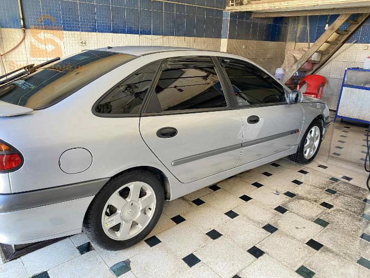 رينو Laguna 2000 المسيلة