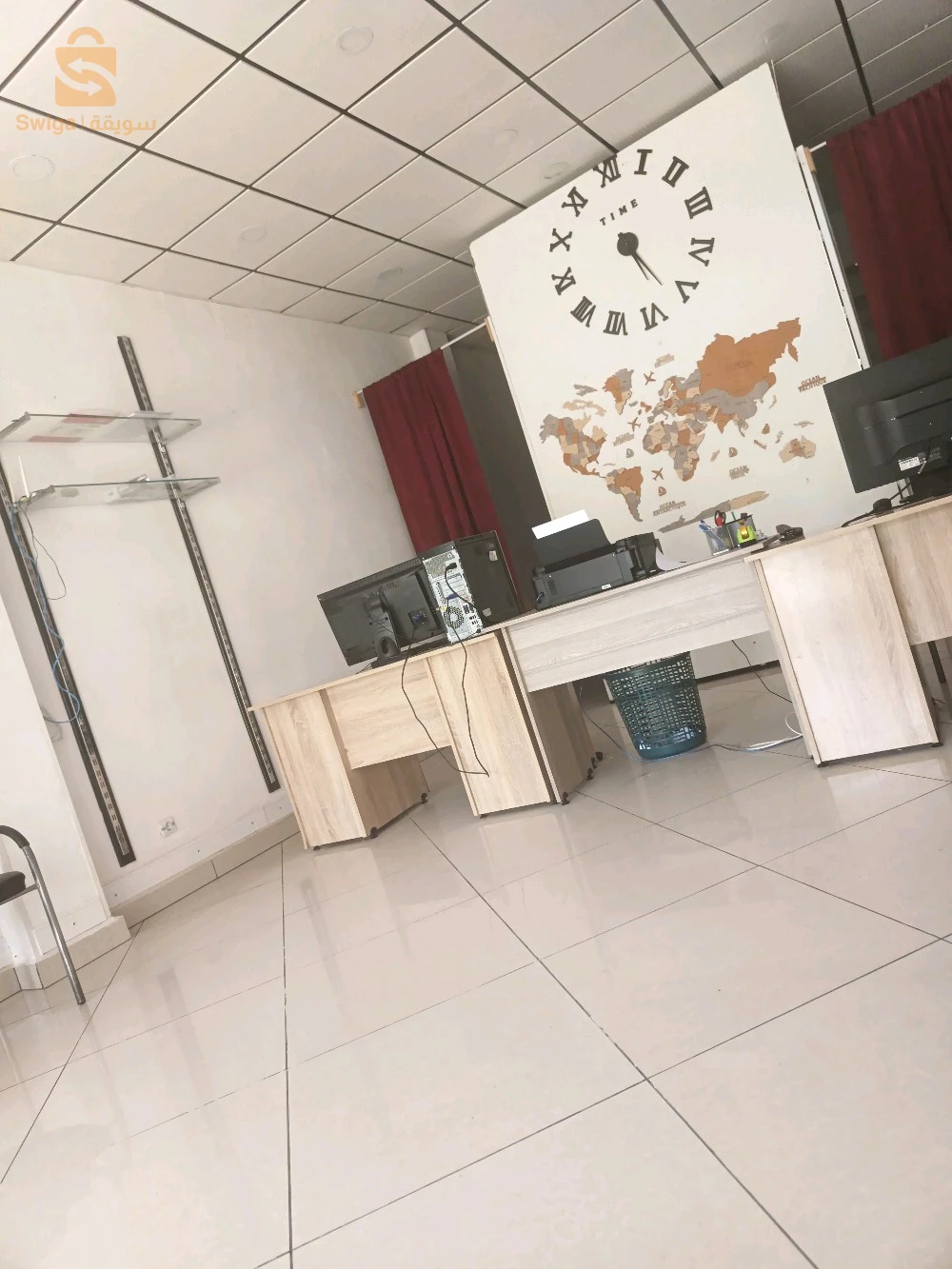 JE CHERCHE UN ASSOCIÉ