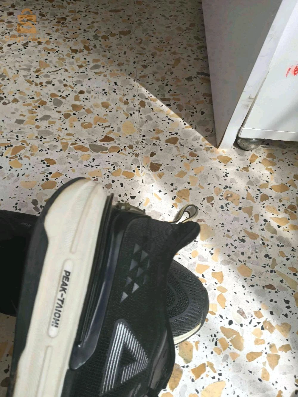 أديداس للبيع