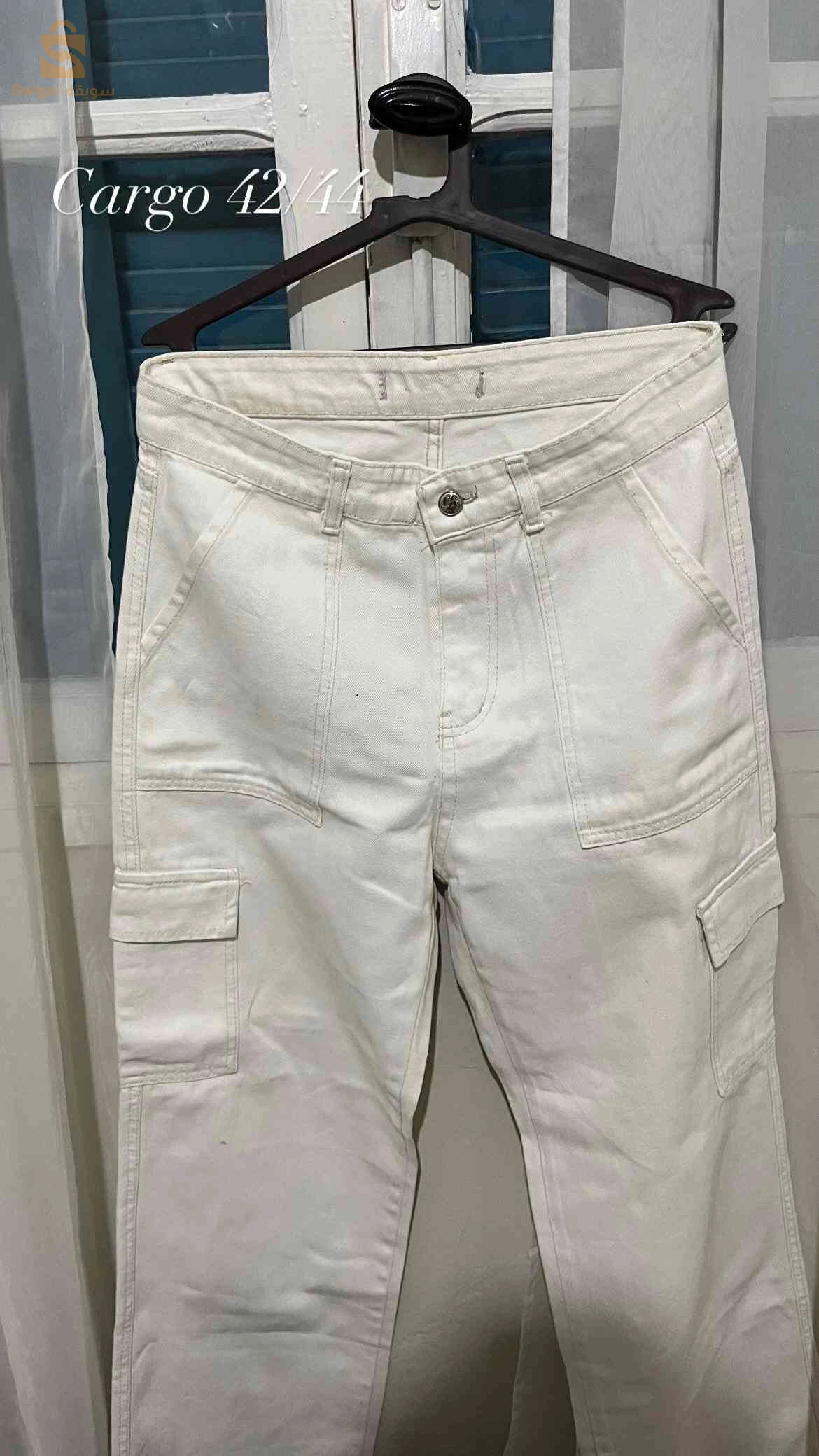 cargo pants beige