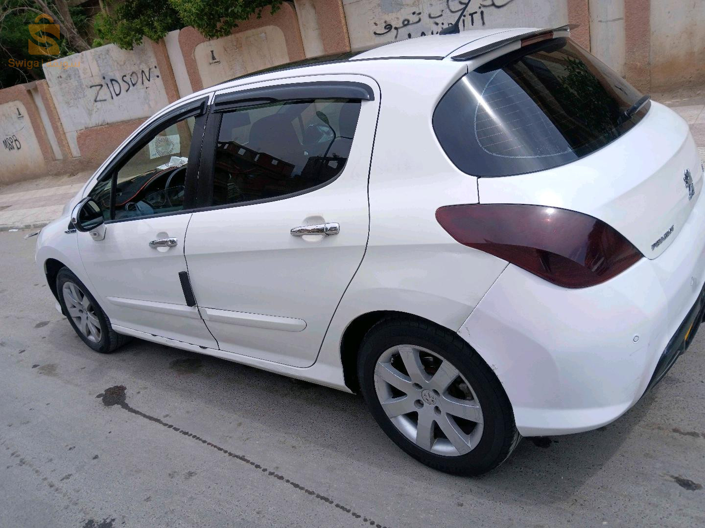 بيجو 308 2011 باتنة