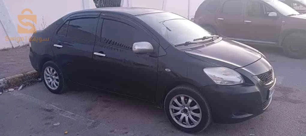 Toyota Yaris 2010 EL TARF