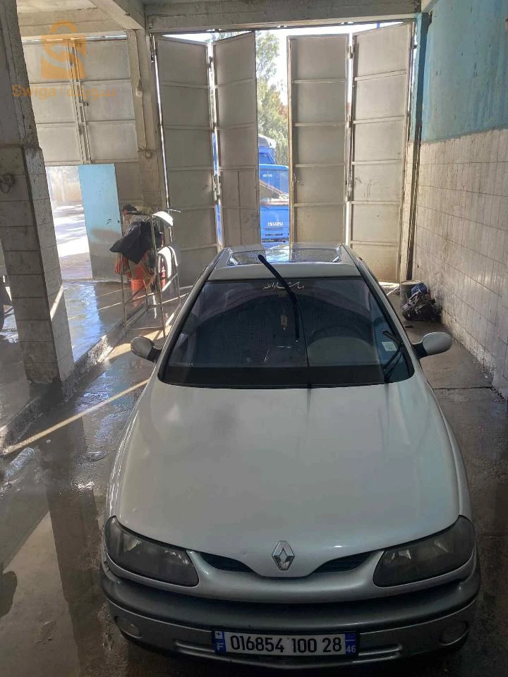 رينو Laguna 2000 المسيلة