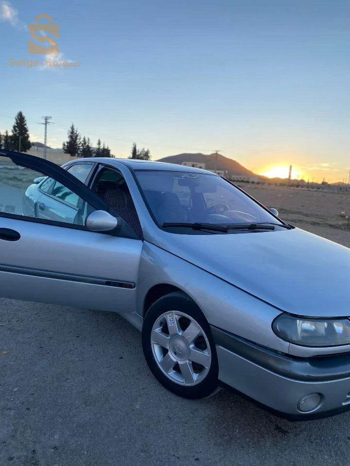 رينو Laguna 2000 المسيلة