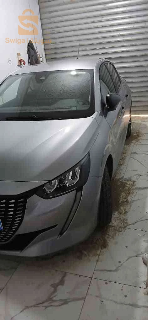 Peugeot 208 2023 BATNA