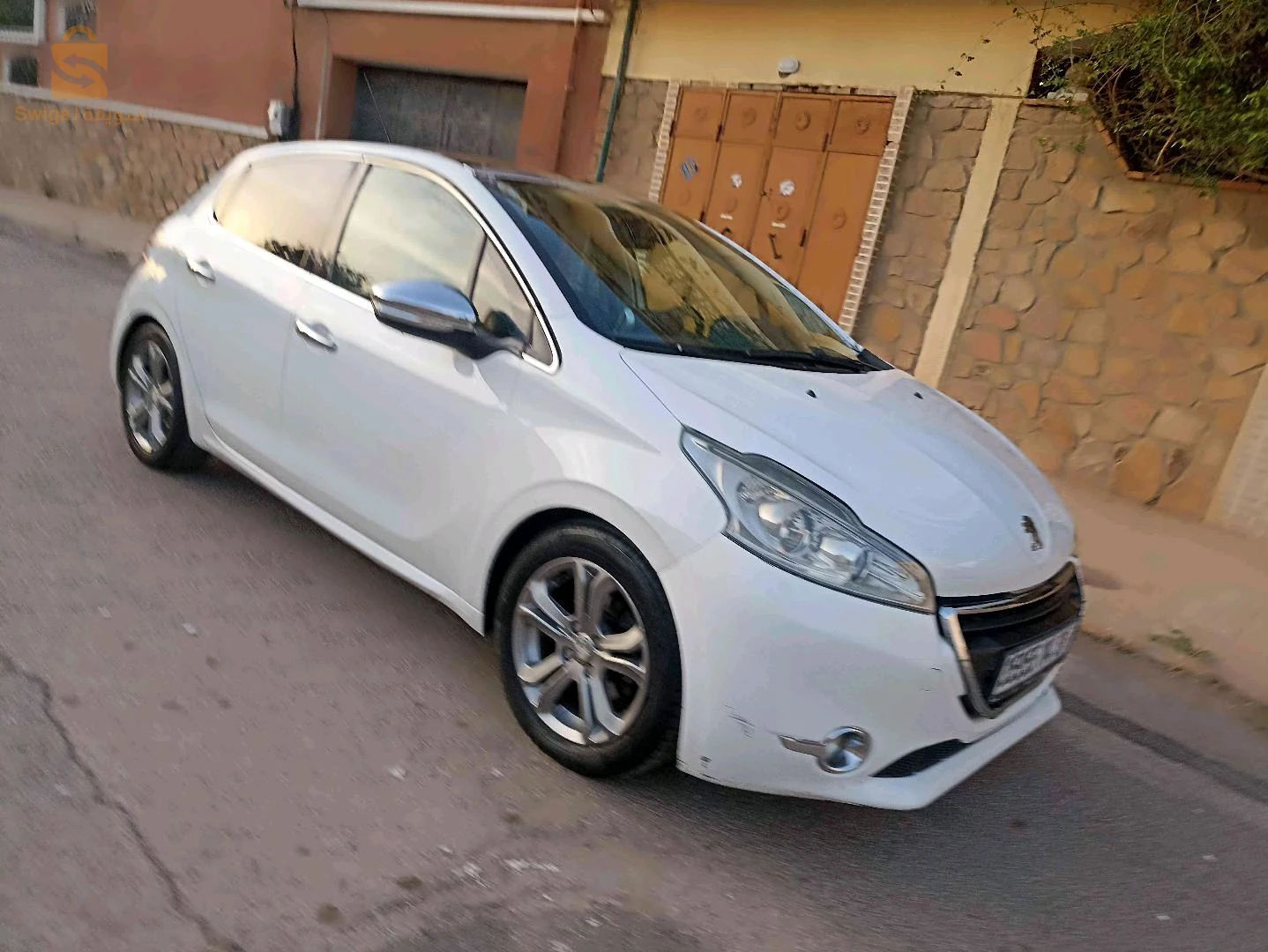 Peugeot 208 2014 MOSTAGANEM