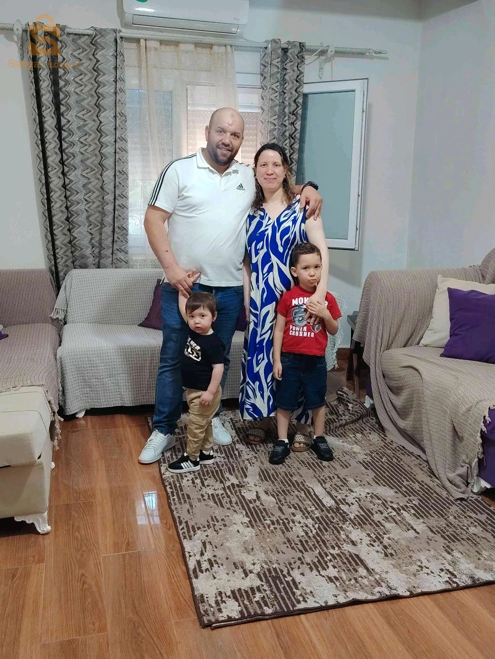 شقة للبيع F 3  مساحة 78 متر الطابق 3 عندها وجهتين مع الطريق الرئيسي واد الوحش عمارة بن كنيو مع جميع الوثائق الملكية دفتر عقاري شهادة المطابقة للاستفسار 0662222428