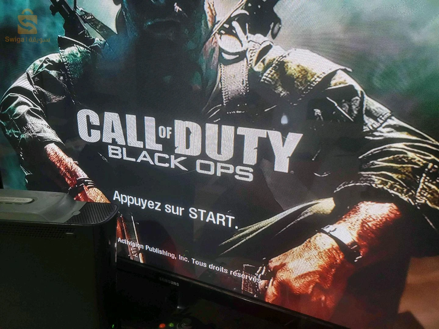 Xbox 360 Élite avec 3 manettes